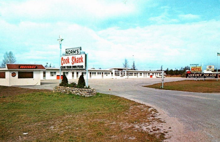 Nor-Mad Motel - Old Postcard Shots